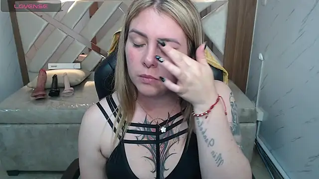 Paula b  online show from 5, 6, 2026