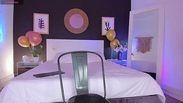 VioletPaket online show from 1, 6, 2026