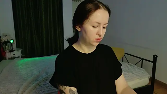 VioletCatt online show from 9, 6, 2026