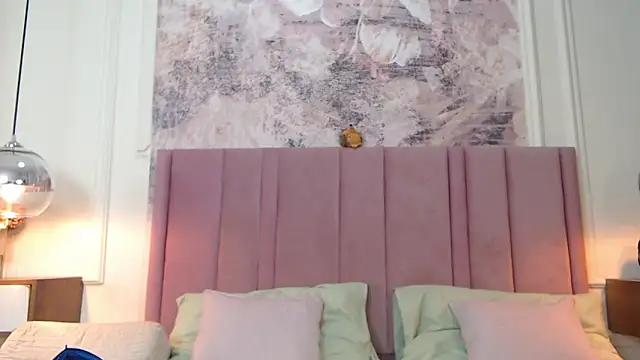 SabrinaDevill online show from 3, 6, 2026