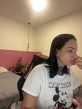 YasmimBrasil online show from 15, 6, 2026