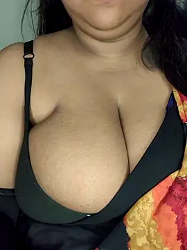 Snapshot of bigboobyrush chatting on 23, 4, 2026 bigboobyrush online show from 23, 4, 2026