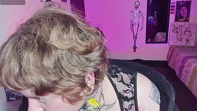 Sabrina scarlett online show from 31, 5, 2026