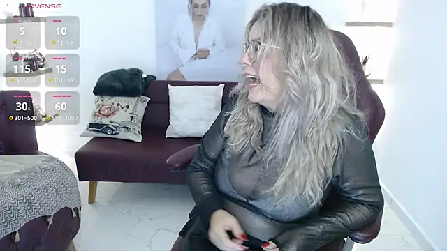 Snapshot of zehra_sanem chatting on 8, 6, 2026 zehra sanem online show from 8, 6, 2026