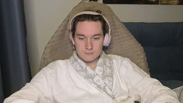 MoreRealAlex online show from 31, 5, 2026