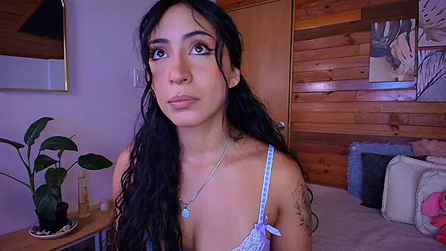 amber curly online show from 22, 5, 2026