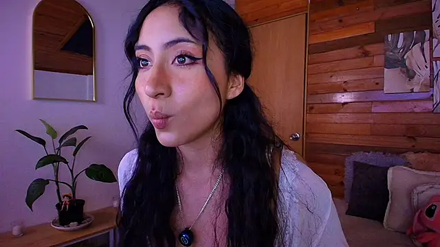 amber curly online show from 17, 6, 2026