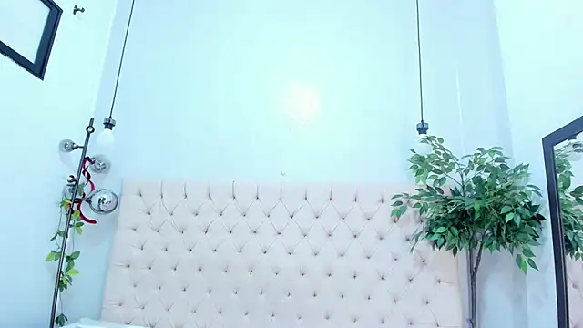 Victoria Coleman online show from 12, 6, 2026