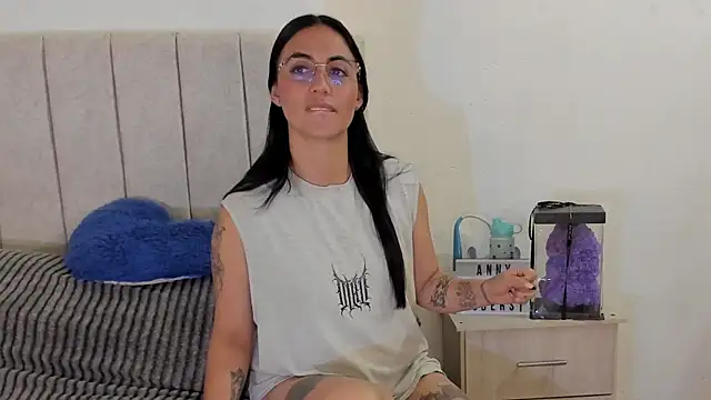 anny roberts online show from 18, 6, 2026