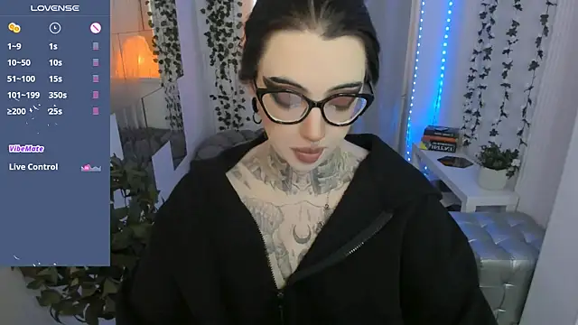 Dixi Pixi  online show from 4, 6, 2026