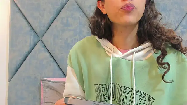 FreyaMoller online show from 16, 6, 2026