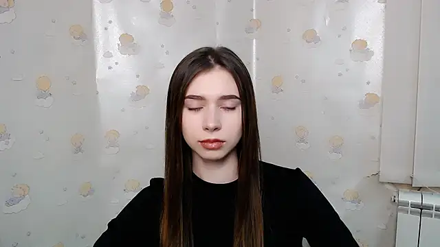 EmiLims  online show from 13, 12, 2024