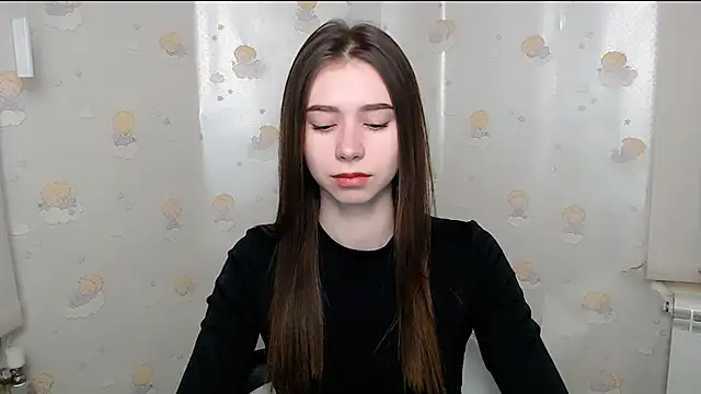 EmiLims  online show from 5, 1, 2025