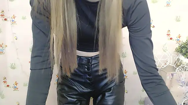 EmiLims  online show from 10, 1, 2025