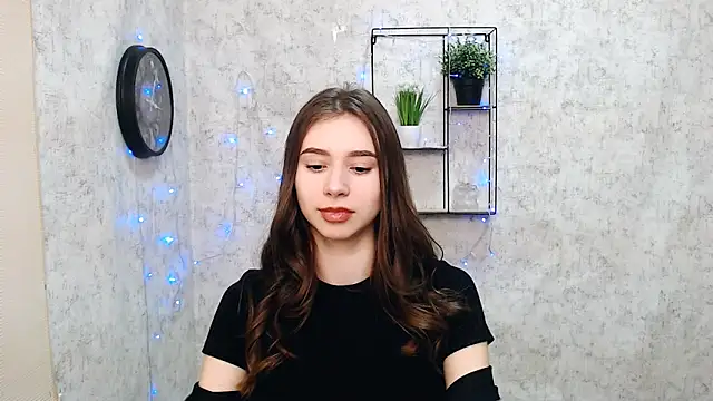 EmiLims  online show from 19, 1, 2025