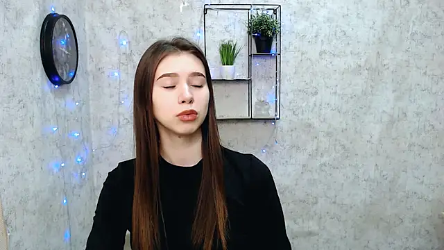 EmiLims  online show from 24, 1, 2025