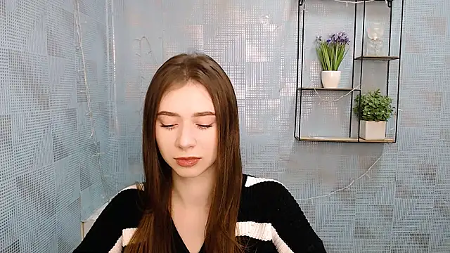 EmiLims  online show from 11, 2, 2025