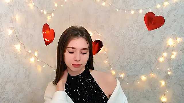 EmiLims  online show from 19, 2, 2025