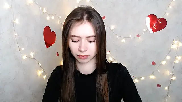 EmiLims  online show from 1, 3, 2025