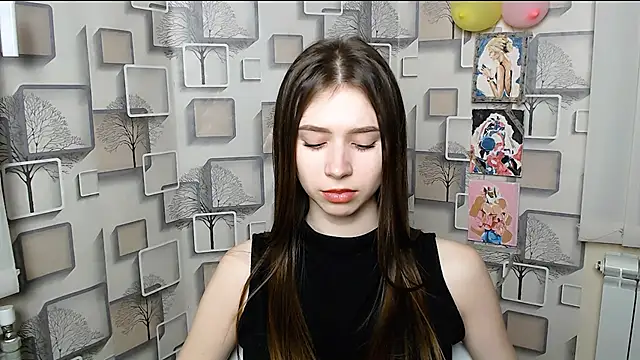 EmiLims  online show from 4, 3, 2025
