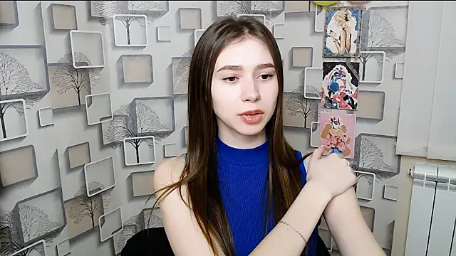 EmiLims  online show from 6, 3, 2025