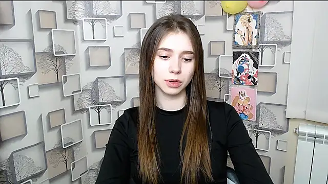 EmiLims  online show from 7, 3, 2025