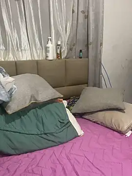 lilybaudyn  online show from 23, 4, 2026