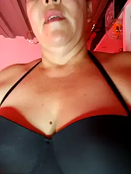 Snapshot of Fulopp15 chatting on 13, 11, 2025 Fulopp15 online show from 13, 11, 2025