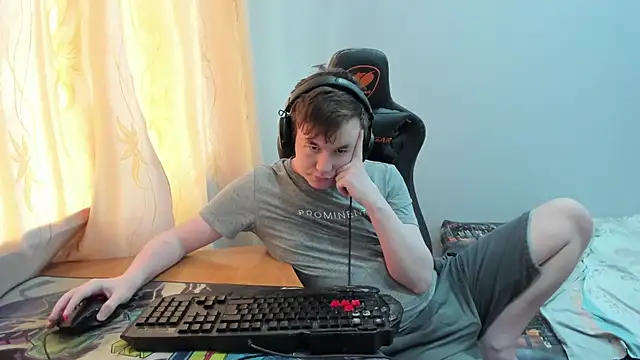 iliaskrislove online show from 5, 6, 2026