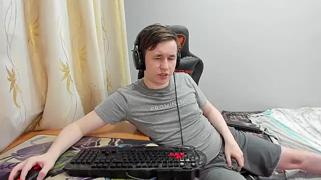 iliaskrislove online show from 6, 6, 2026