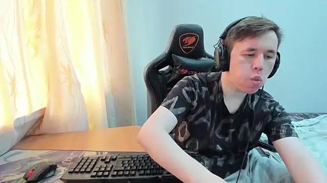 iliaskrislove online show from 11, 6, 2026