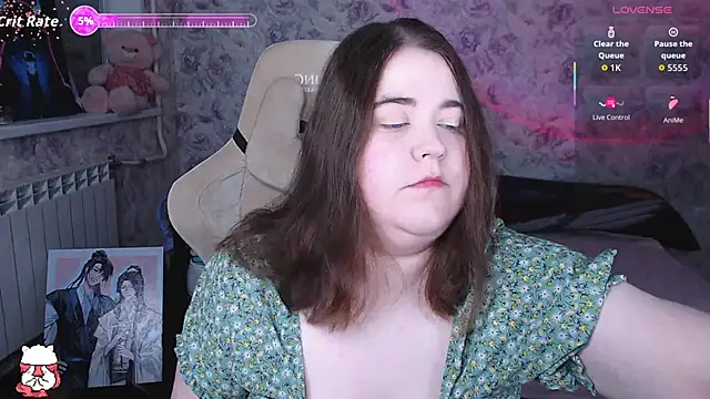 Estelle Hicks online show from 13, 6, 2026