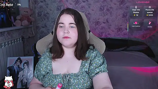 Estelle Hicks online show from 19, 6, 2026