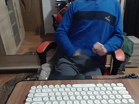uncutguy01 online show from 15, 11, 2025
