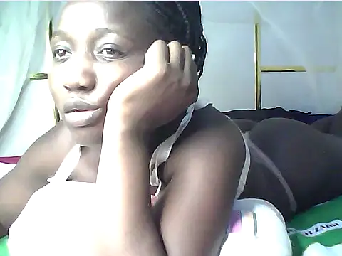 Snapshot of Adaline-Paris chatting on 13, 5, 2026 Adaline-Paris online show from 13, 5, 2026