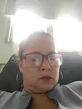Snapshot of natally_ross21 chatting on 3, 6, 2026 natally ross21 online show from 3, 6, 2026