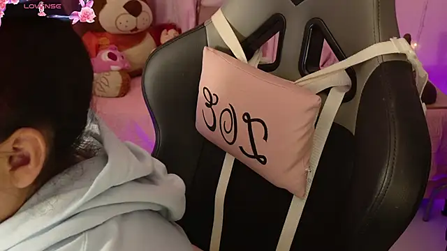 zoesullivan online show from 15, 6, 2026