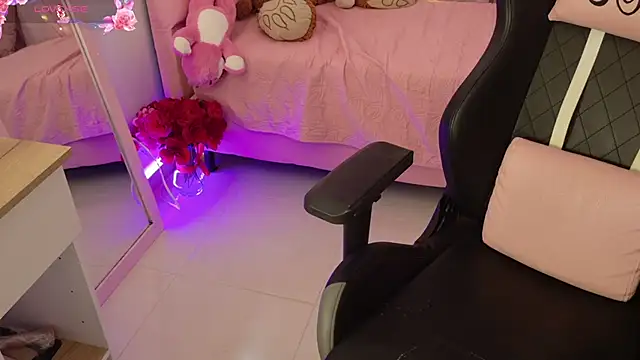 zoesullivan online show from 21, 6, 2026
