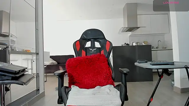 TROYWESLY- online show from 17, 6, 2026