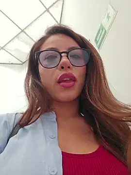 Snapshot of Karen_San_Miguel chatting on 22, 6, 2026 Karen San Miguel online show from 22, 6, 2026