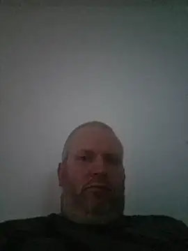 Snapshot of ShyBoy1982 chatting on 3, 5, 2026 ShyBoy1982 online show from 3, 5, 2026