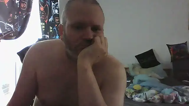 Snapshot of ShyBoy1982 chatting on 10, 5, 2026 ShyBoy1982 online show from 10, 5, 2026