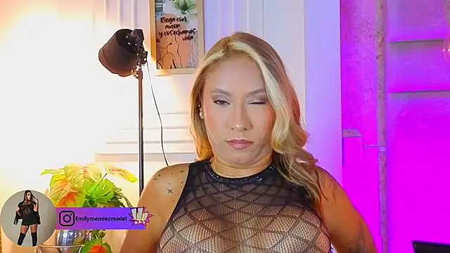 AlessiaLondon online show from 13, 6, 2026