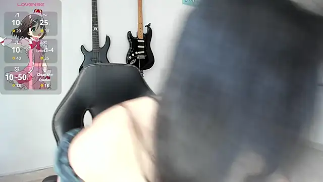 lilpervertgirl online show from 23, 6, 2026