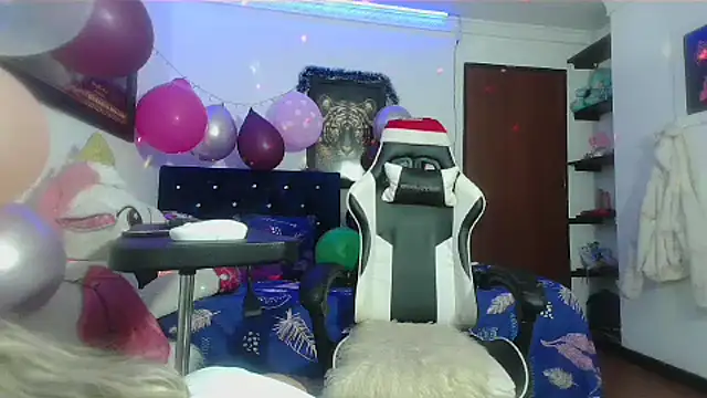 sexy bunny hot online show from 12, 12, 2024
