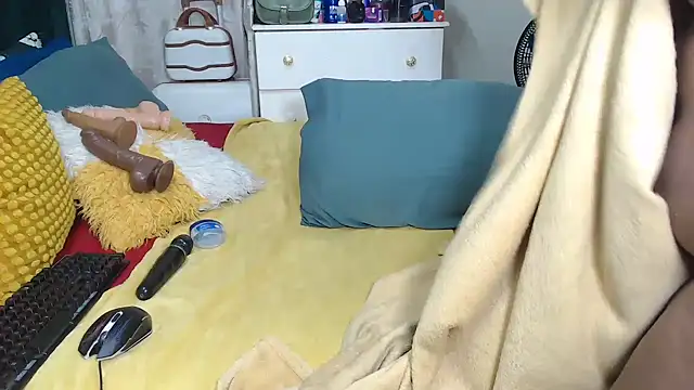 GaggingQueenxx online show from 8, 6, 2026