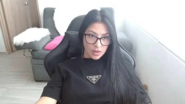 Charlotte cute18 online show from 15, 5, 2026