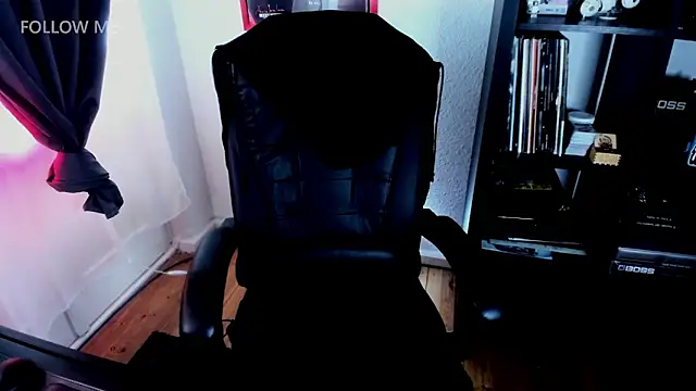 Snapshot of Demongirl6666 chatting on 10, 6, 2026 Demongirl6666 online show from 10, 6, 2026
