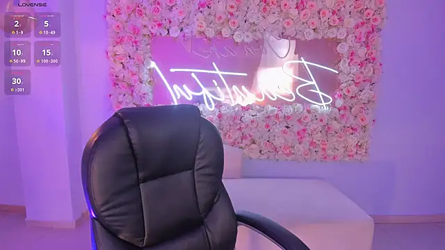 LucianaMillerX online show from 21, 12, 2024