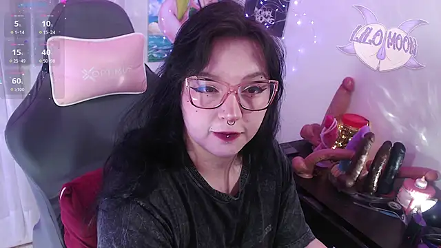LiloMoon69 online show from 7, 6, 2026